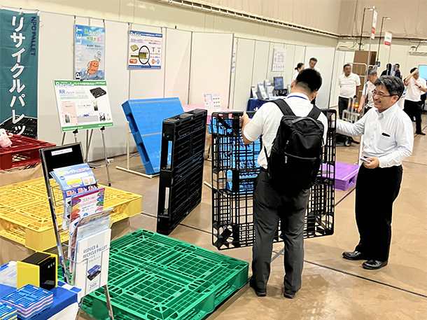 展示ブースの様子2